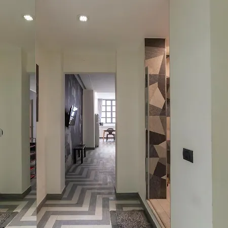 Apartment Armani House, Superior In Center