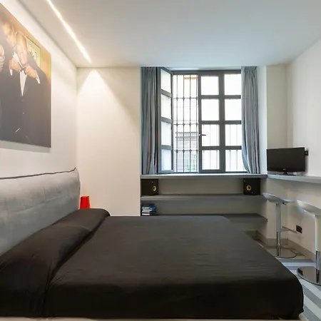 Apartment Armani House, Superior In Center