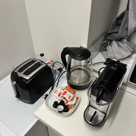 Armani House, Superior In Center Apartment *